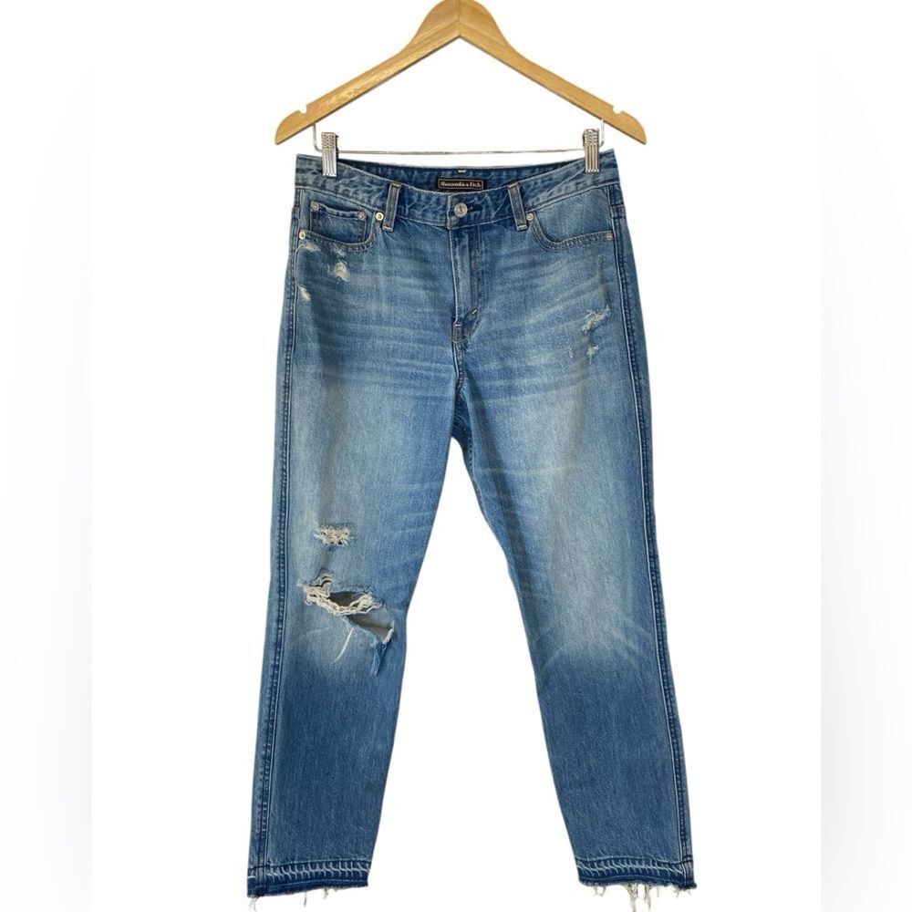 Abercrombie & Fitch Signature Collection Distressed Straight Leg Jeans Size 29
